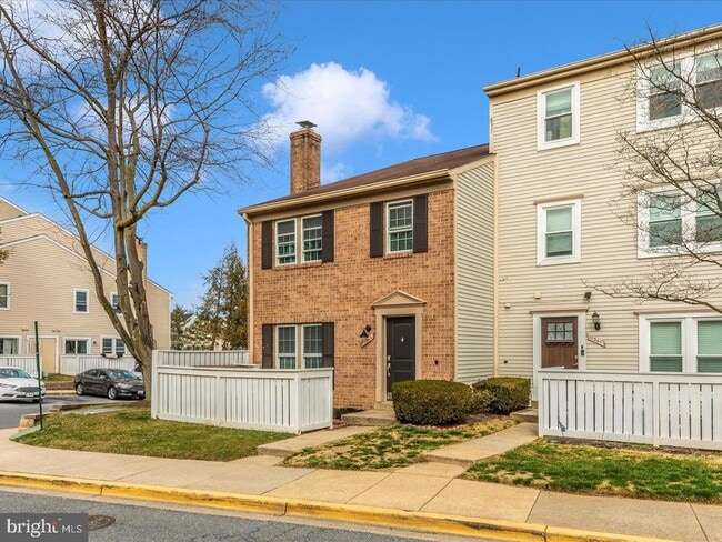 Building Photo - 11349 Appledowre Way