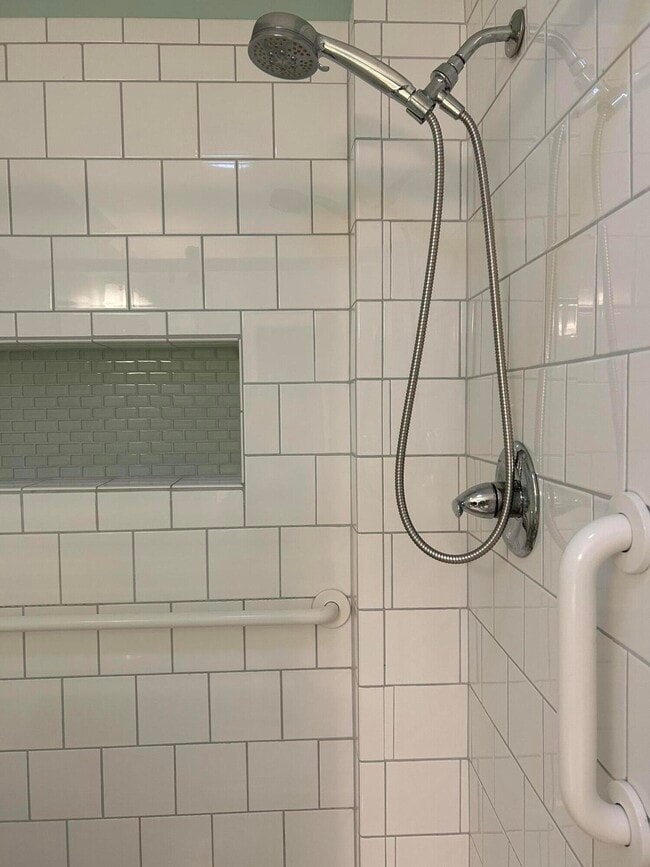 Building Photo - 4 St Andrews Way