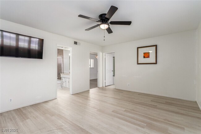 Building Photo - 505 Vincent Way