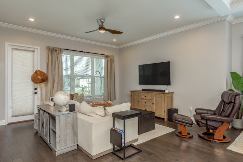 Building Photo - 3702 W Roland St