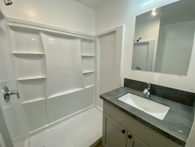 Building Photo - Beautifully Updated UTC Home with 2 Master Suites!