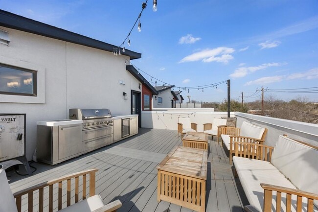 Building Photo - 1417 Kramer Ln