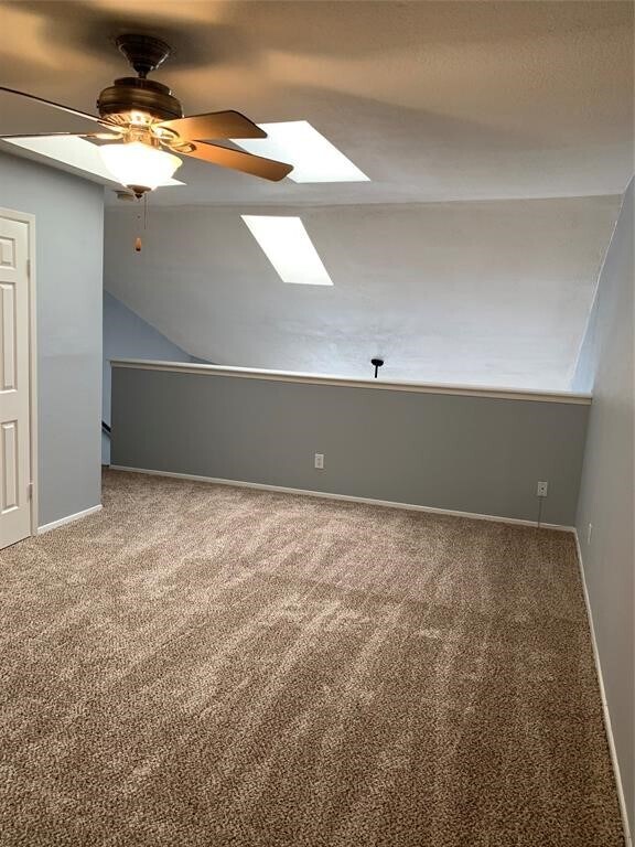 Building Photo - 10855 Meadowglen Ln