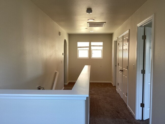 Building Photo - 7009 Harmony Dr