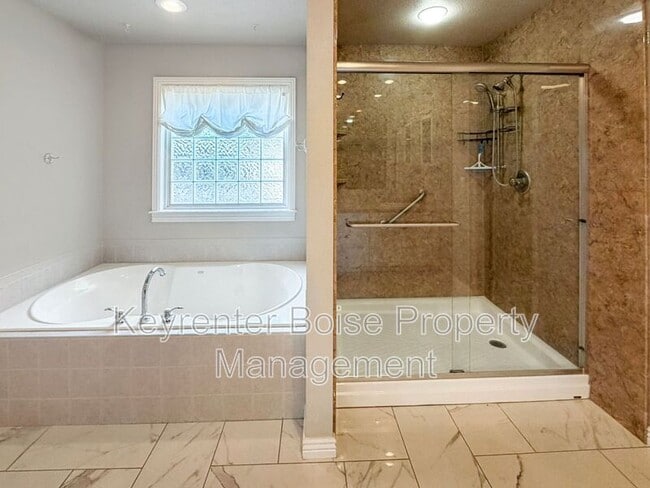 Building Photo - 1285 E Prohaska St