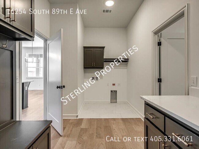 Building Photo - 16254 S 89th E Ave