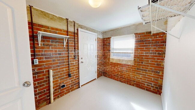 Building Photo - 104 Dolphin Blvd E