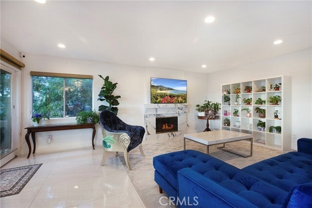 Building Photo - 54 Richmond Hill