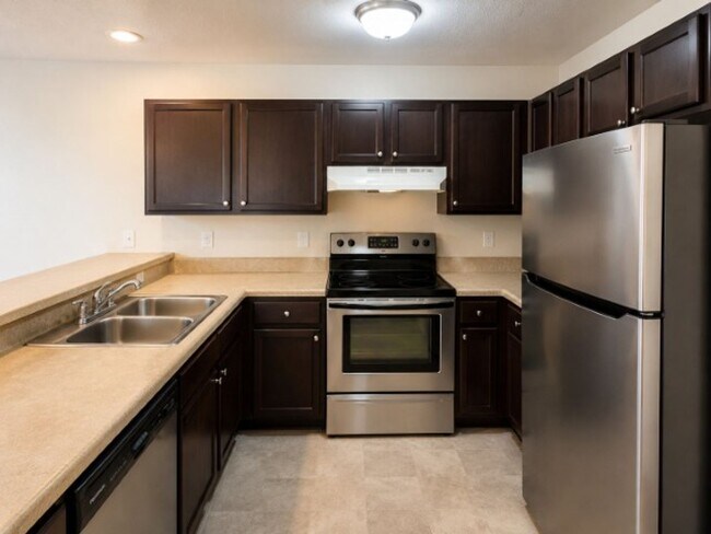 Building Photo - 1820-6 Tryon Drive