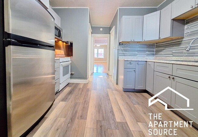 Building Photo - 4135 W Henderson St