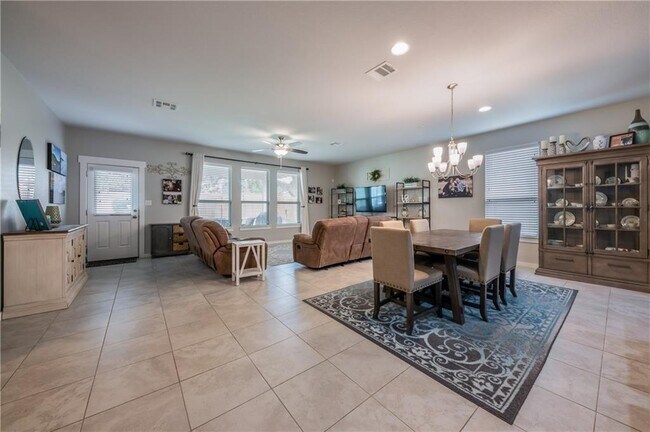 Building Photo - 161 Syrah Ct