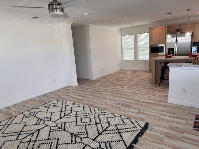 Building Photo - 10787 SW 30th Ct