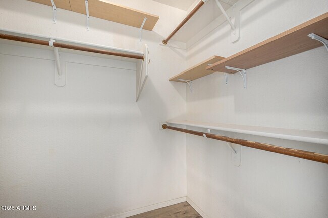 Building Photo - 8103 W Tonto Ln