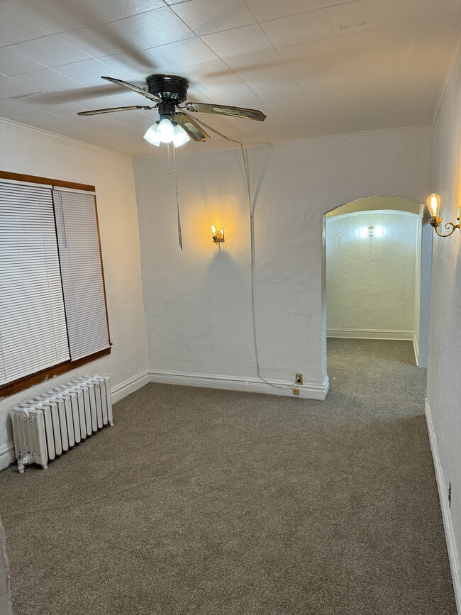 Oversized front room with brand new carpet!! - 2346 122nd St