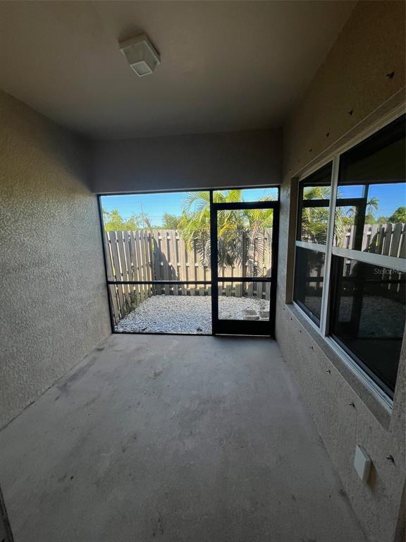 Building Photo - 8463 Dinnano St