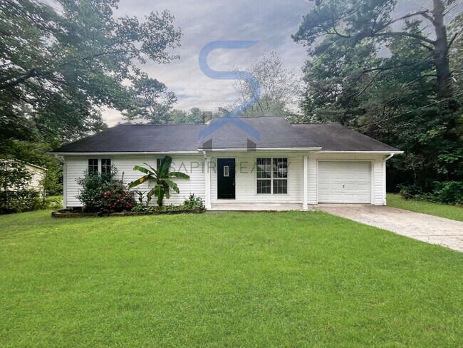 Primary Photo - Move in before November 15th and choose yo...