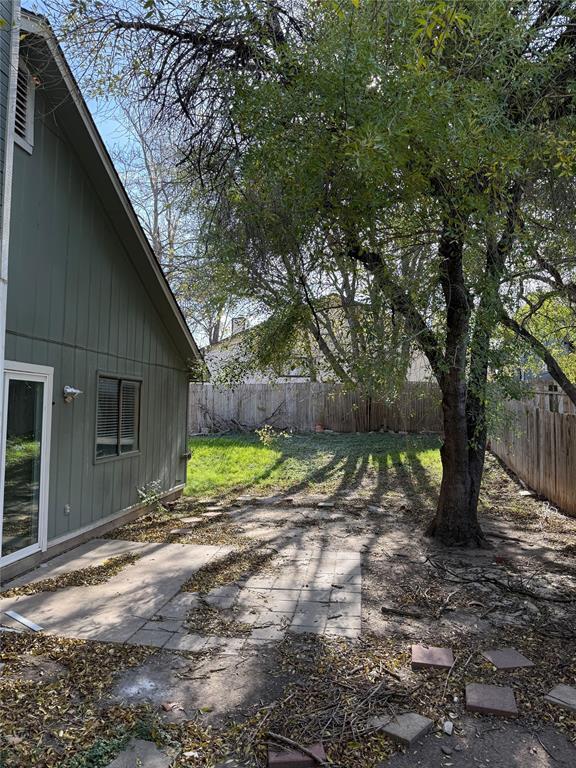 Building Photo - 1805 Golden Pheasant Dr