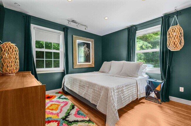 Building Photo - 4834 Hopedale Dr