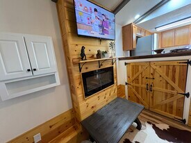 Building Photo - 3345 E 30th St