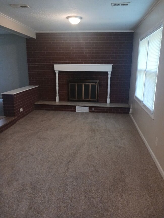 Building Photo - 3bdr/1.5bth house in Raytown, MO