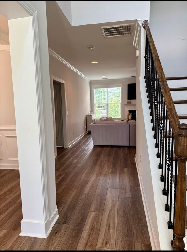 Building Photo - Luxury Living in Simpsonville – Spacious Home with Premium Amenities