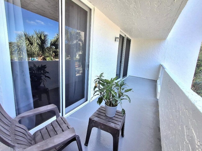 Building Photo - 1421 S Ocean Blvd