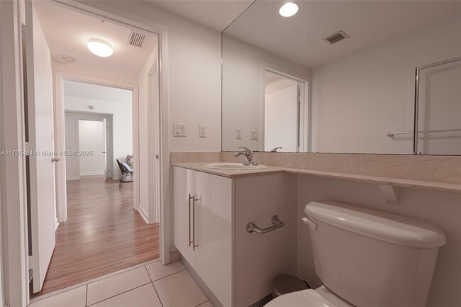 Building Photo - 325 S Biscayne Blvd