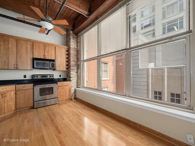 Building Photo - 540 N Lake Shore Dr