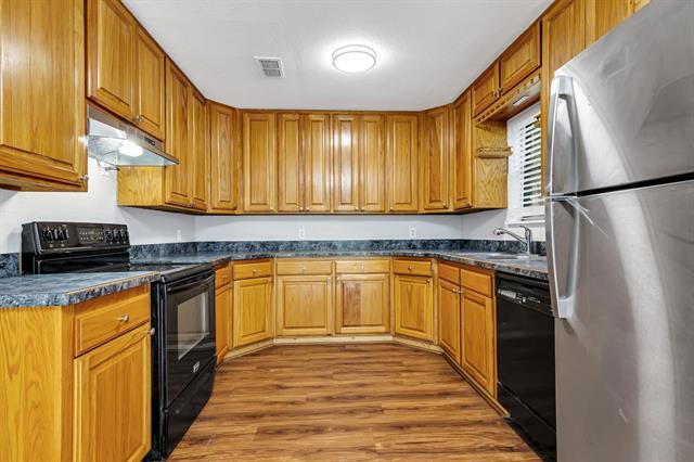 Building Photo - 2046 N Kimball Ave