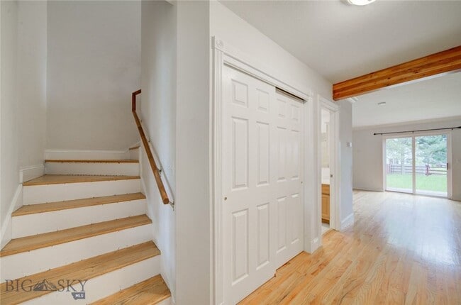 Building Photo - 3 bedroom 2 bath townhome in Bozeman!