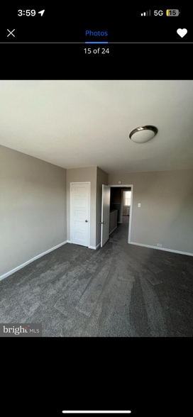 Building Photo - 7135 Greenwood Ave