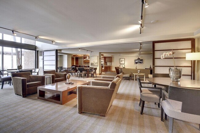 Building Photo - 401 S 1st St