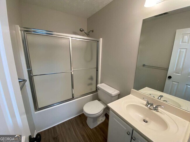 Building Photo - 4343 Grey Park Dr NE