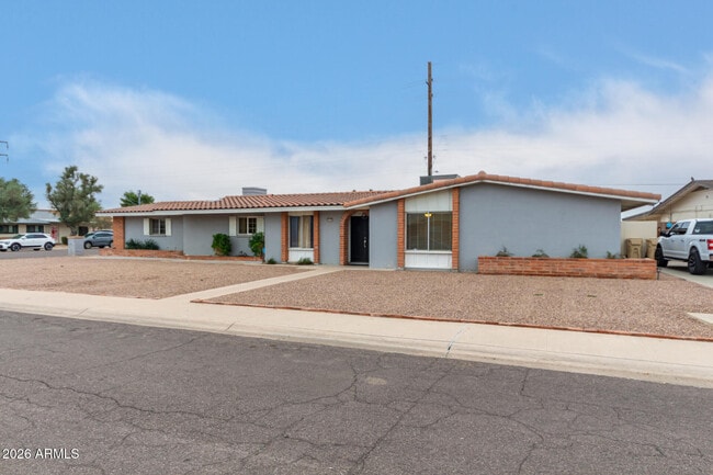 Building Photo - 4503 W Loma Ln