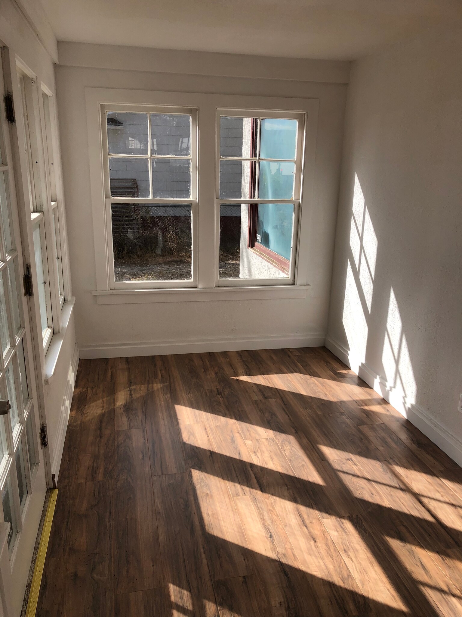 Sun Room - 520 11th St