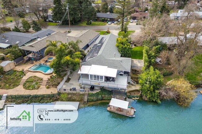 Building Photo - 3317 Riverside Dr