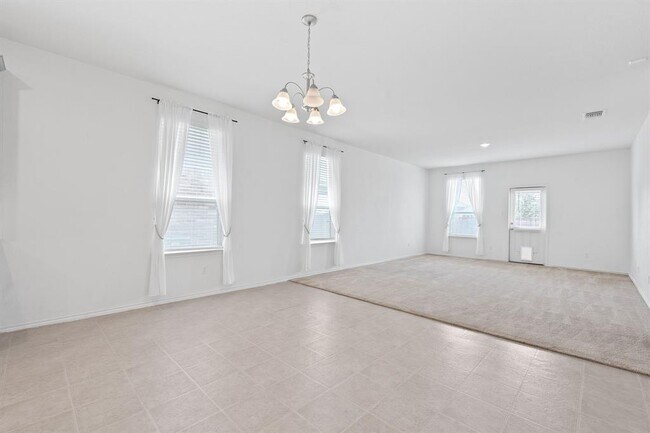 Building Photo - 146 Grace Lilly Dr