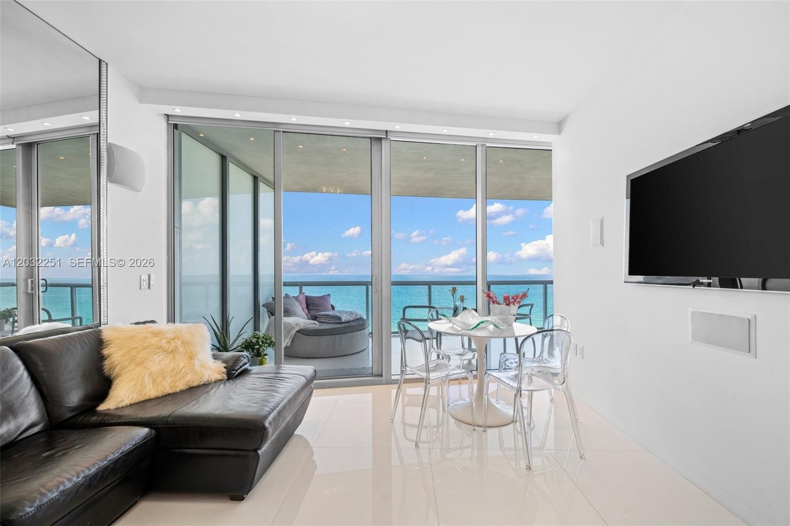 Building Photo - 17121 Collins Ave