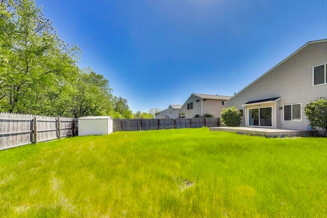 Building Photo - 1217 S Elder Ln
