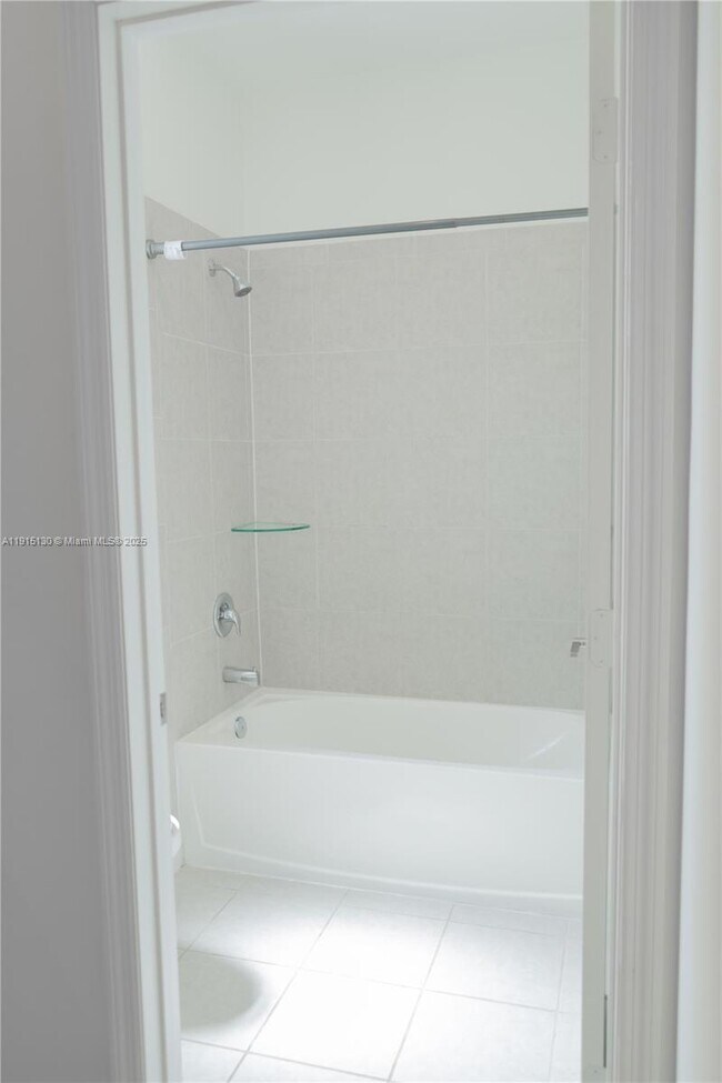 Building Photo - 16144 SW 148th Pl