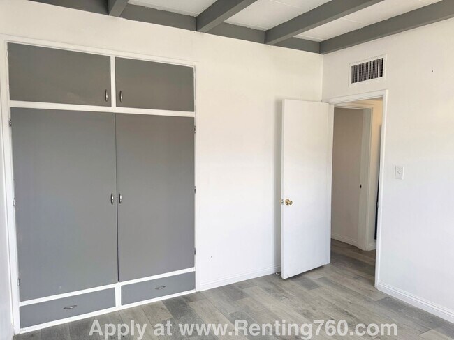 Building Photo - 6462 Palo Verde Ave