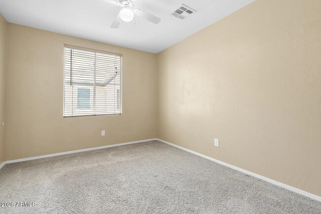 Building Photo - 751 N Port Dr