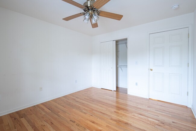 Building Photo - 108 Evergreen Pl