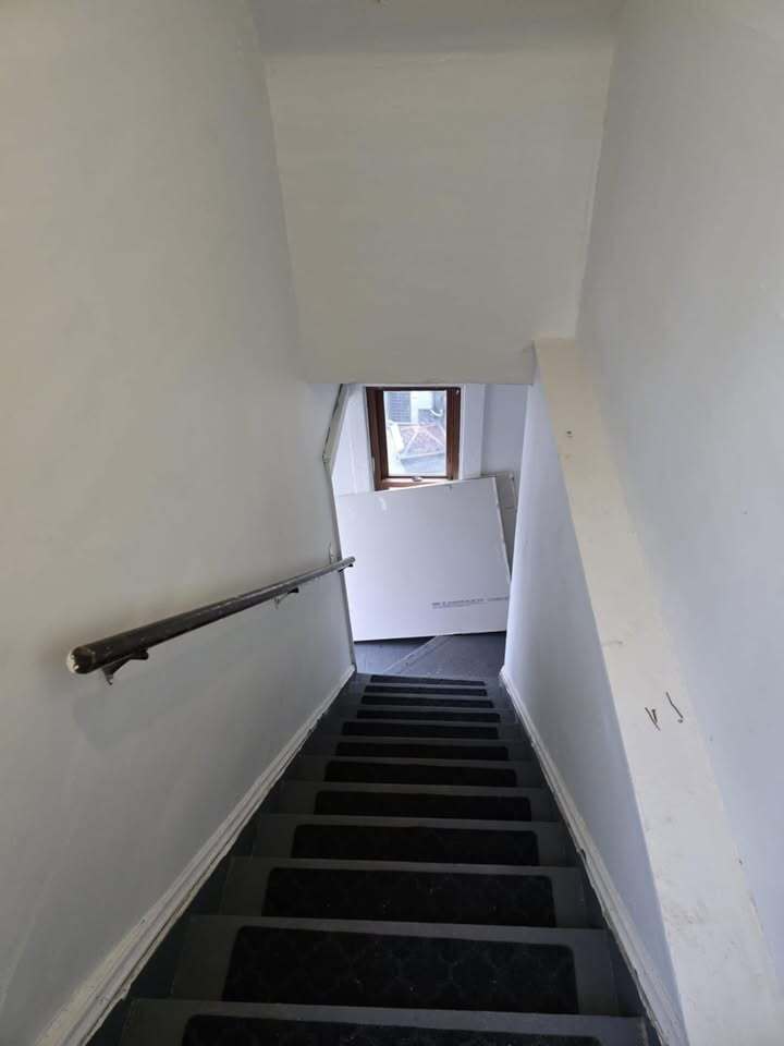 Building Photo - 110 Schuler St