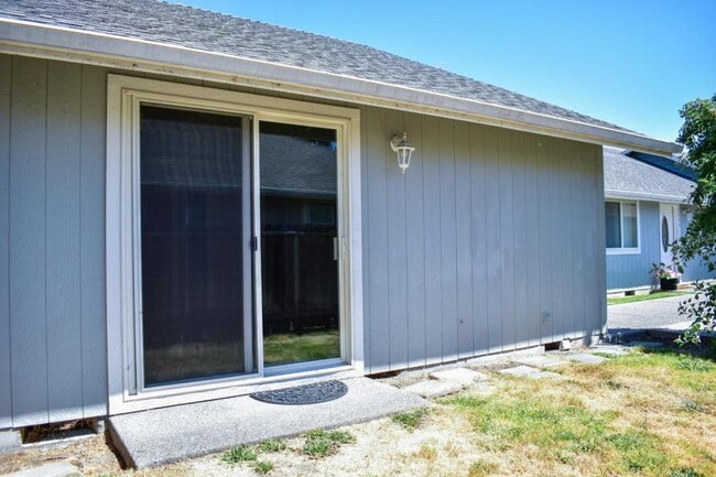 Building Photo - 1648 Nunnwood Ln