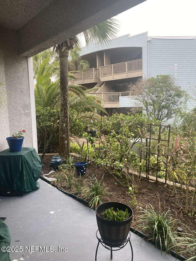 Building Photo - 120 Ocean Hibiscus Dr