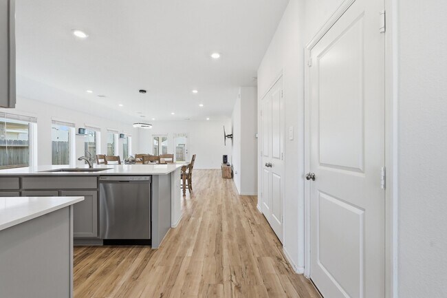 Building Photo - 2822 Paradise Rdg Wy