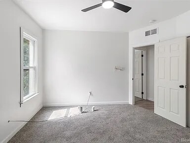 Building Photo - 2509 Gladstone St