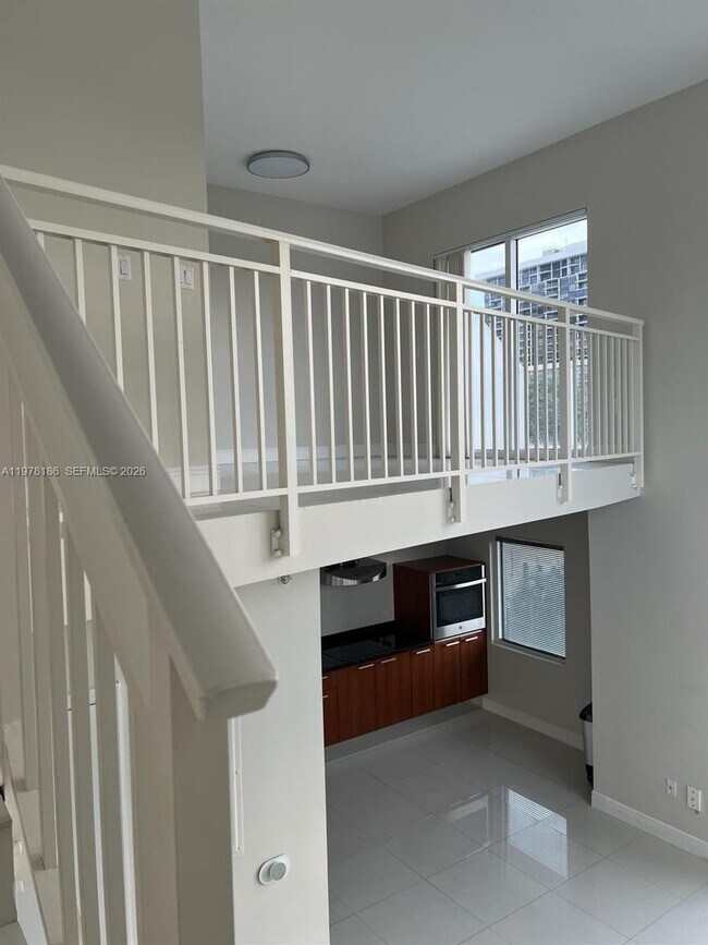 Building Photo - 1650 Brickell Ave