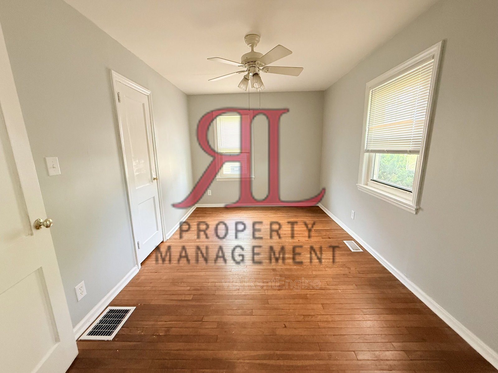 Building Photo - 1011 Mohican Ave